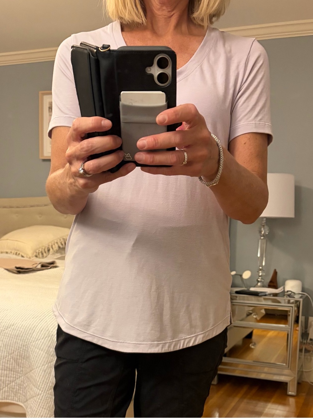 Like New Soft Athleta T-Shirt-Size Small - Picture 6 of 6